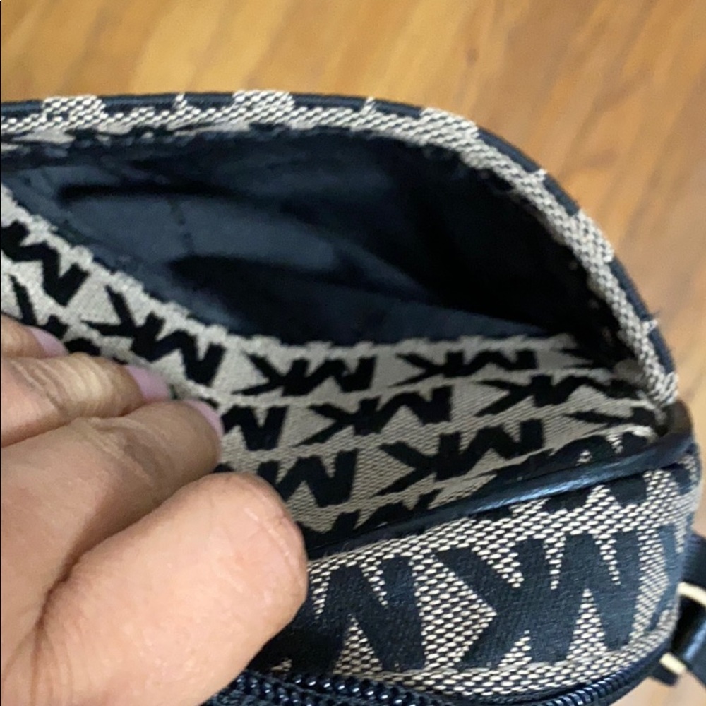 Crossbody bag - Picture 4 of 5